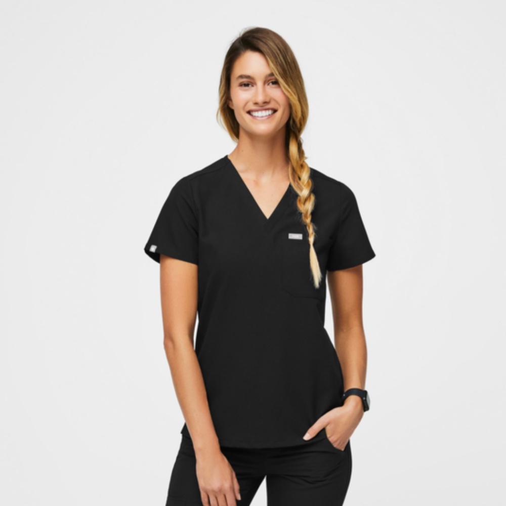 FIGS Caterina Scrub top